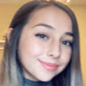 Meet your Posher, Michaela